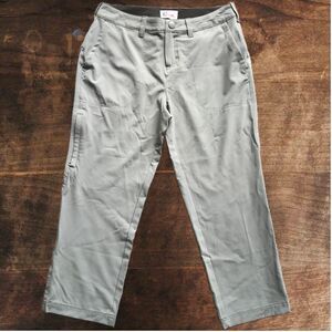 World Wide Sportsman Women's Pants Gray Outdoor Capri Cargo Pants Size 2